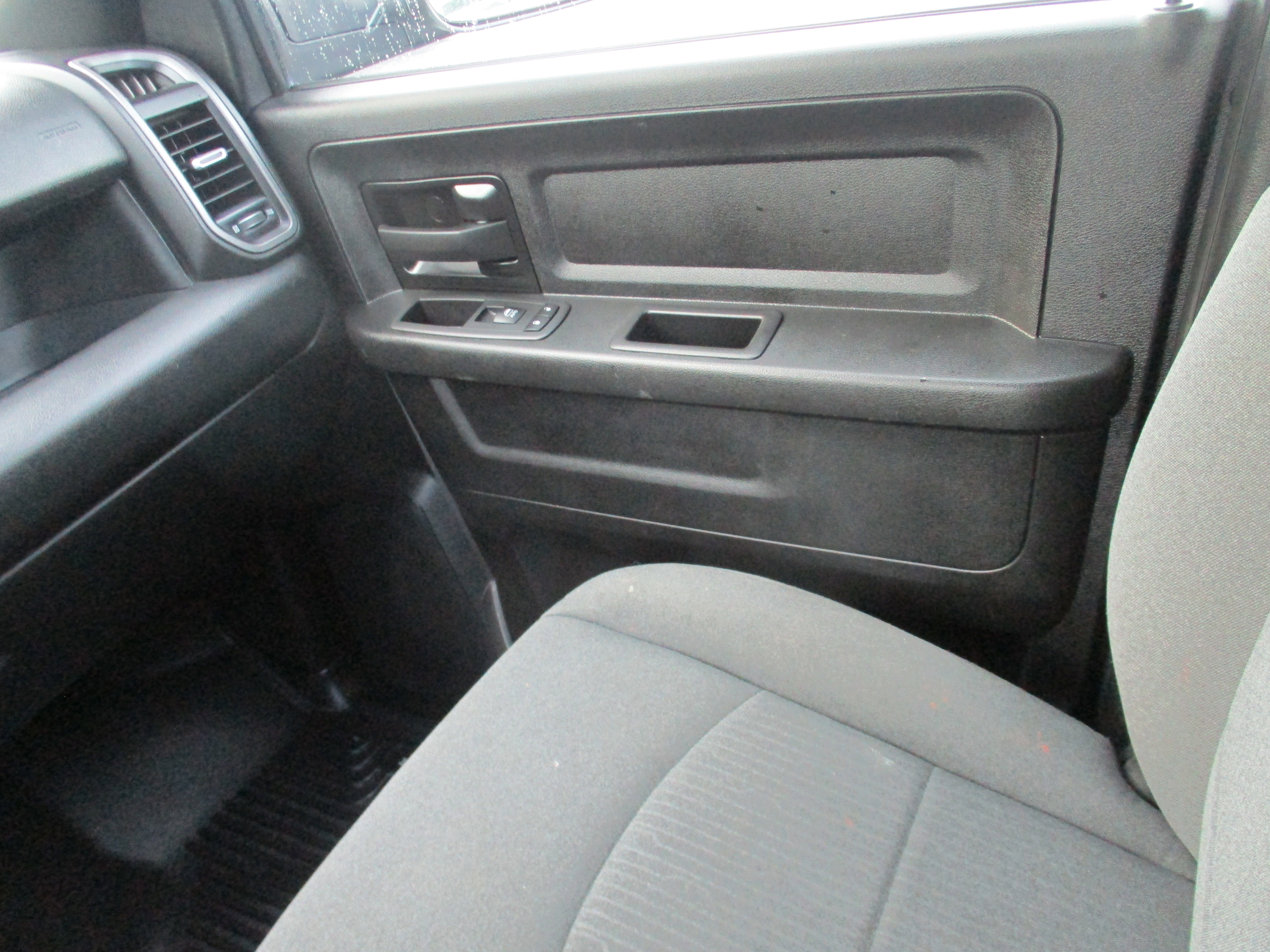 2022 Ram 3500 Tradesman photo 38