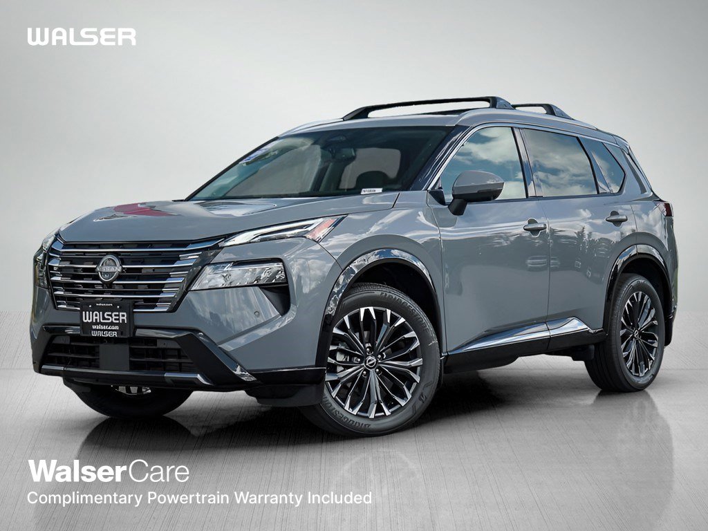 2025 Nissan Rogue Platinum's photo