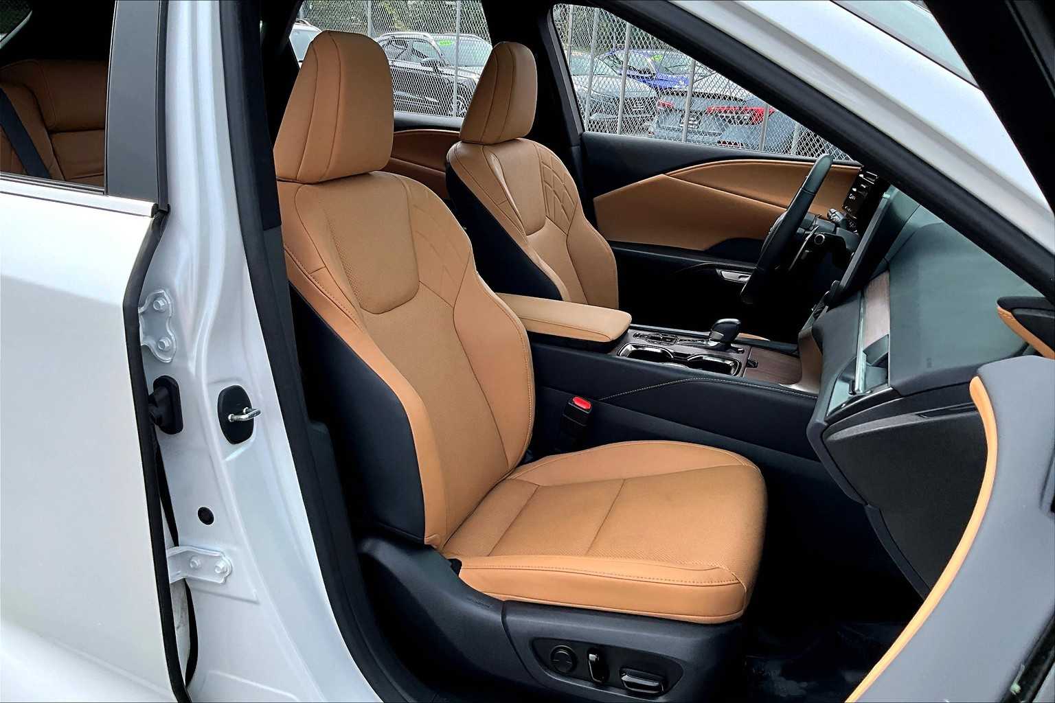 2023 Lexus RX Premium AWD photo 8