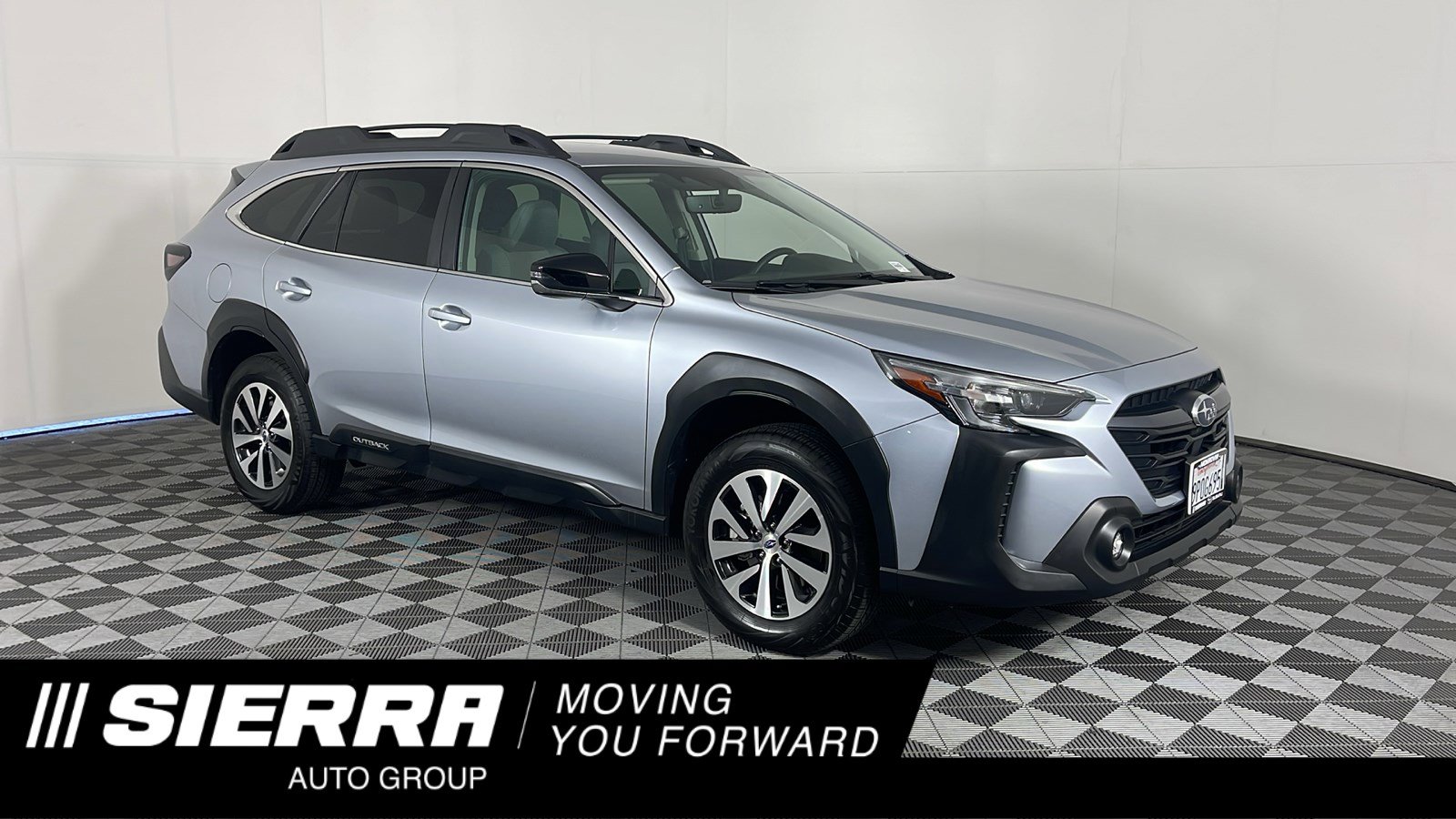 Used 2025 Ice Silver Metallic Subaru Premium image 1