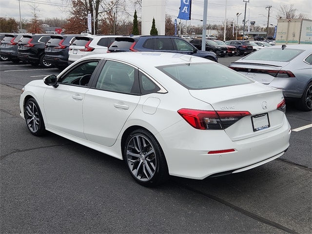 2023 Honda Civic Touring photo 2