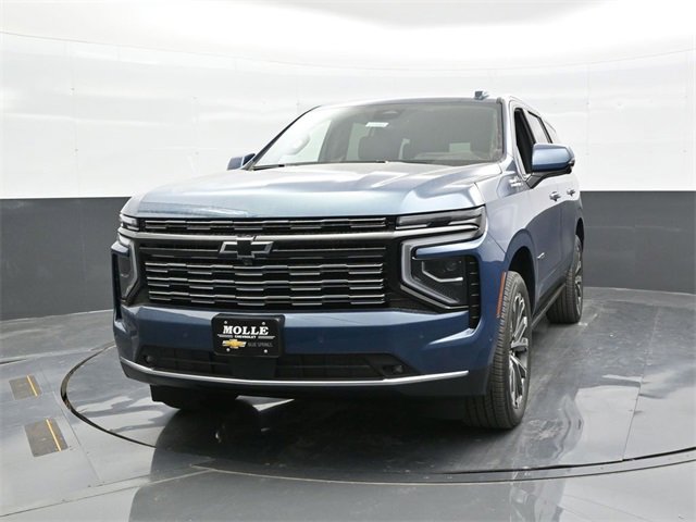 2025 Chevrolet Tahoe High Country photo 2