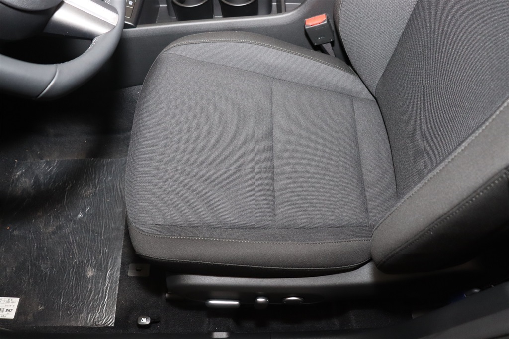 2025 Hyundai Kona SEL photo 4