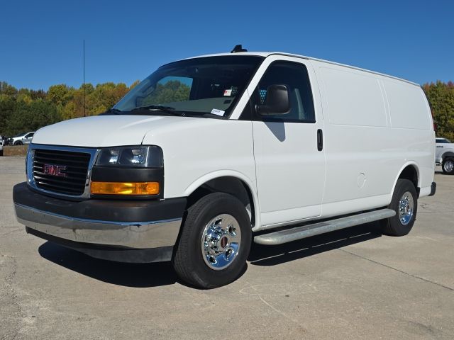 2024 GMC Savana Cargo Work Van's photo