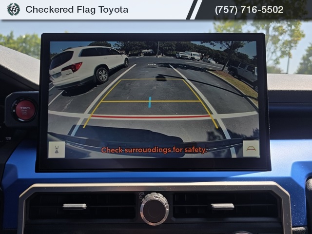 2025 Toyota Tacoma TRD Off-Road photo 17
