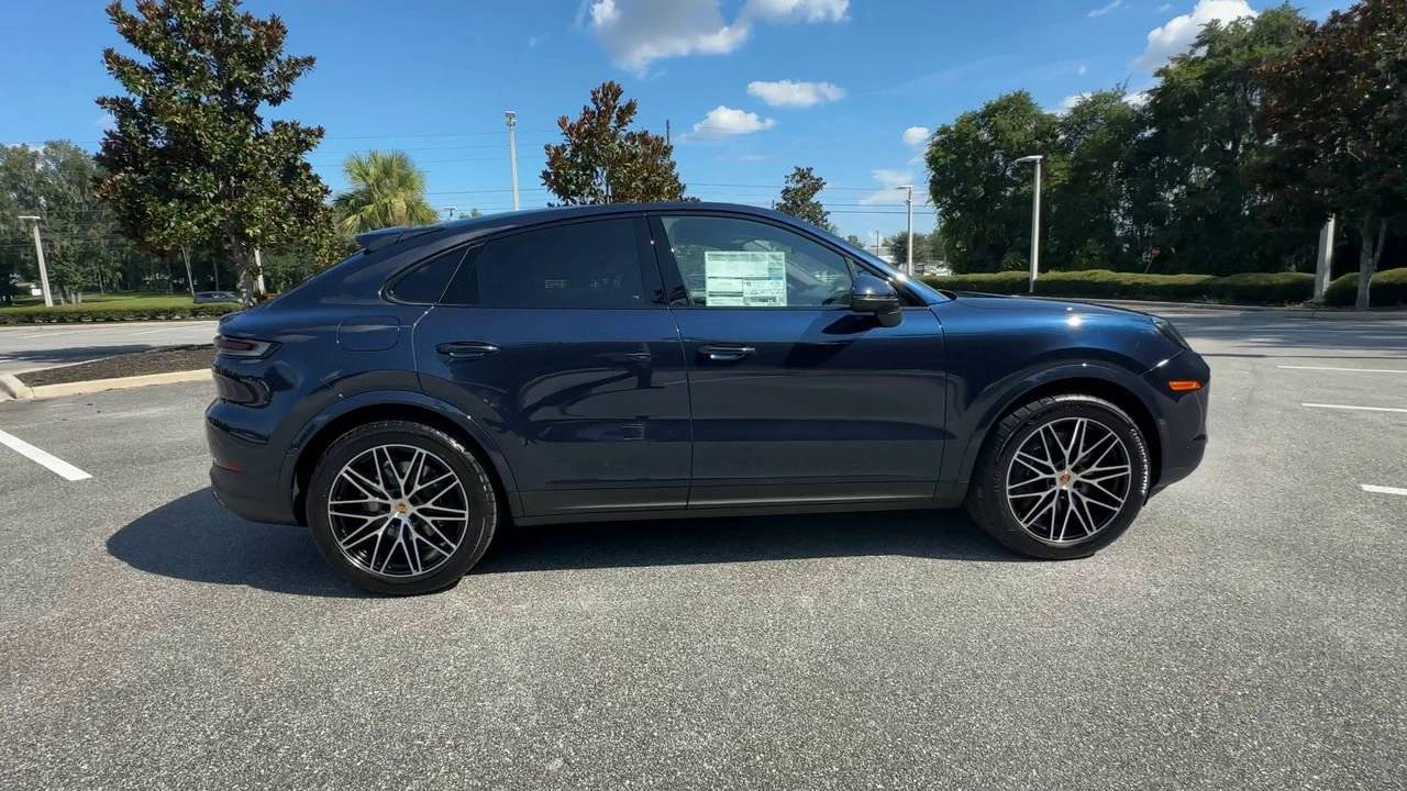 2025 Porsche Cayenne Coupe photo 9