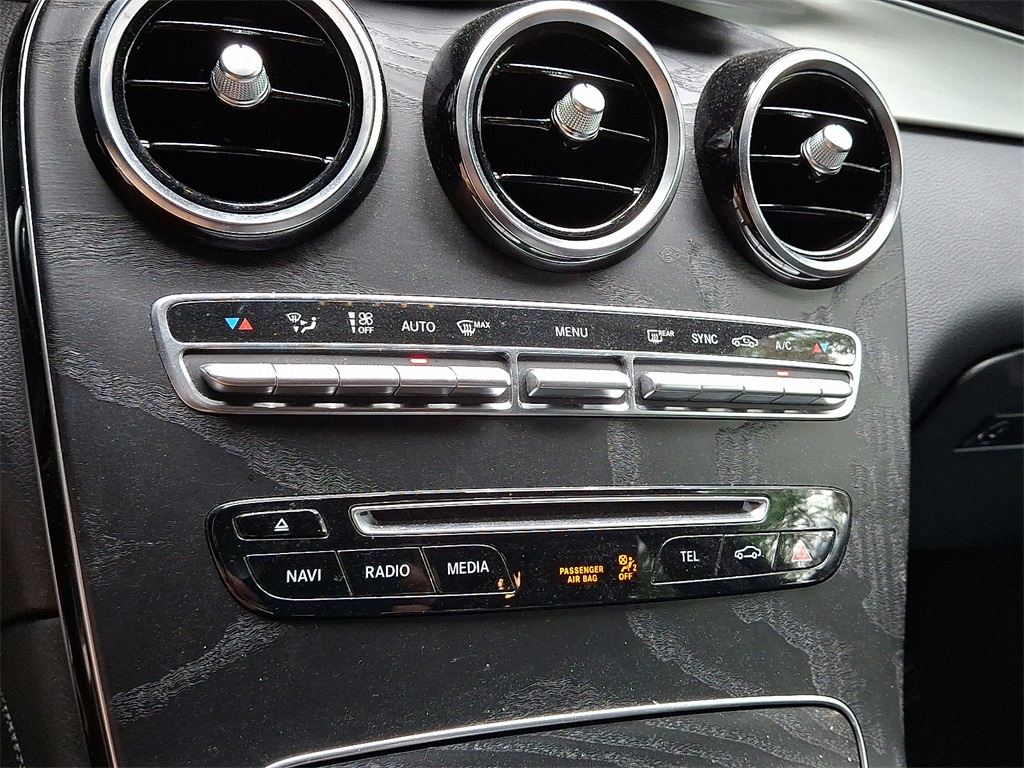 2019 Mercedes Benz GLC 300 4MATIC photo 15
