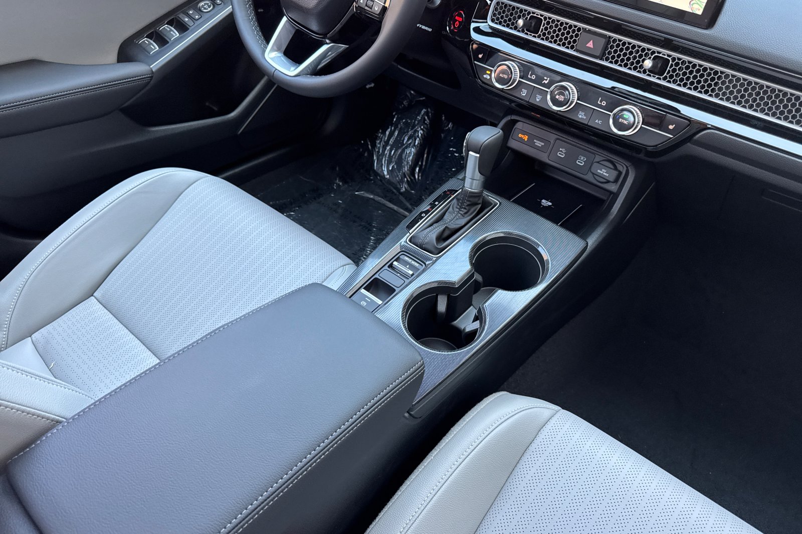 2026 Honda Civic Hybrid Sport Touring photo 16