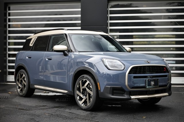 New MINI Cooper Countryman in Virginia Beach | Checkered Flag MINI