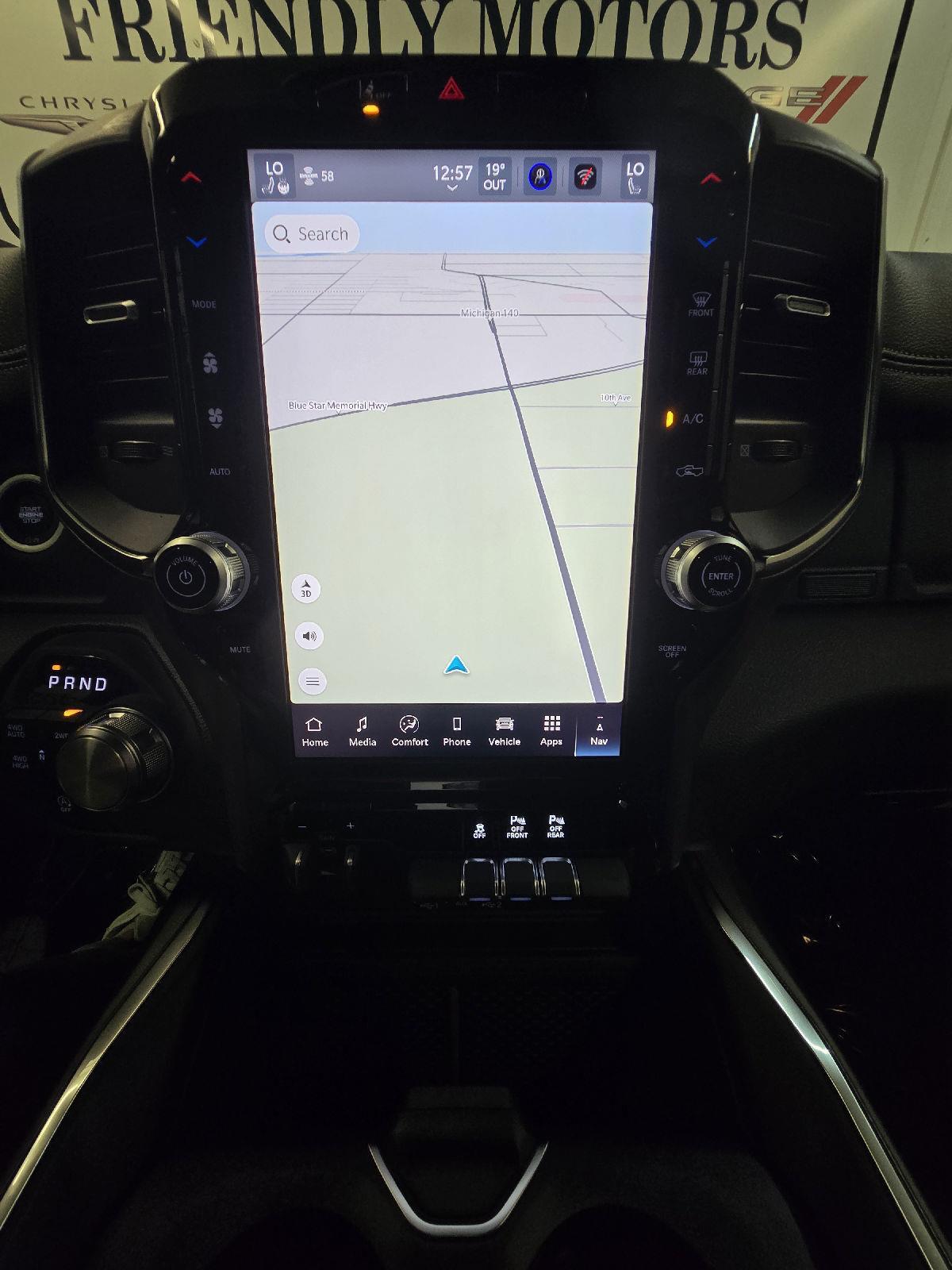 2026 Ram 1500 Laramie photo 4