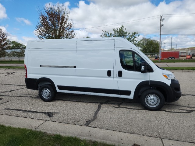 2024 Ram ProMaster 2500 photo 2