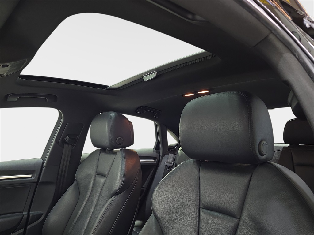 2015 Audi A3 2.0T Premium Plus photo 29