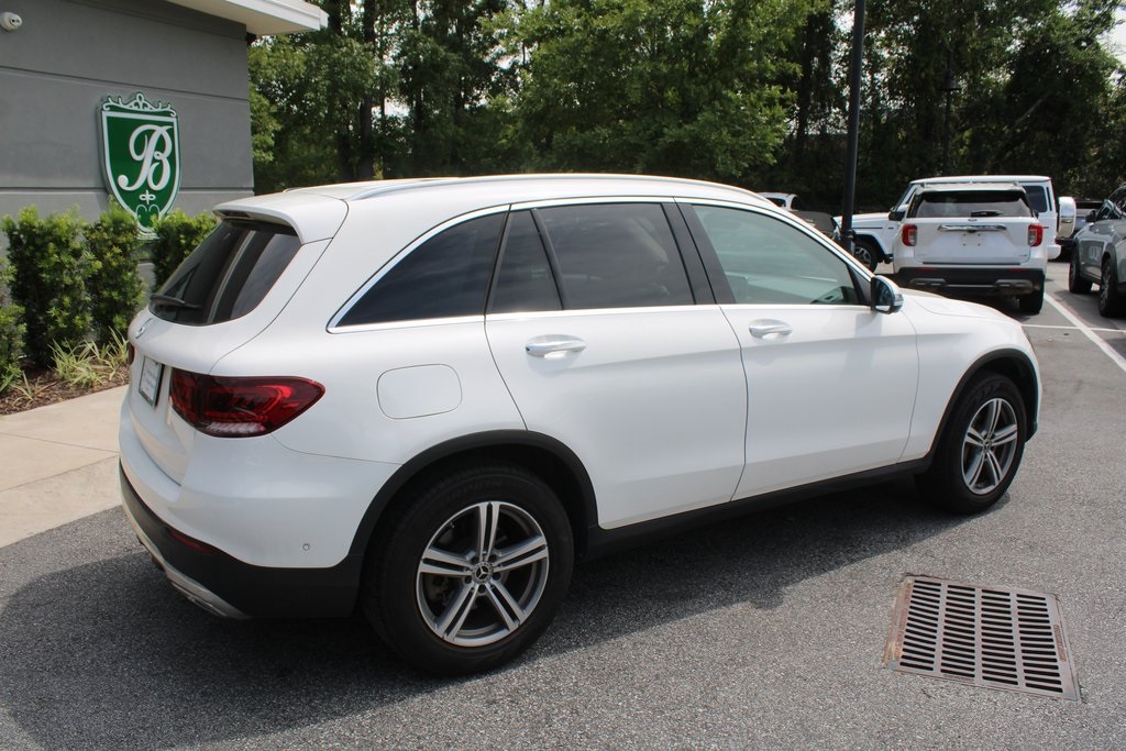 2022 Mercedes Benz GLC 300 photo 3