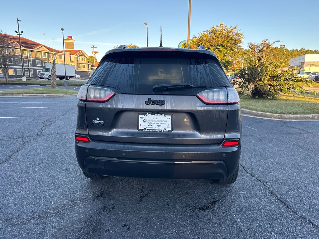 2021 Jeep Cherokee Altitude photo 3