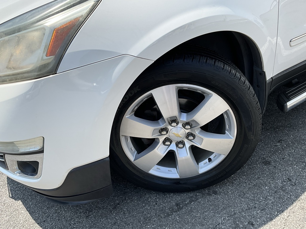 2014 Chevrolet Traverse LTZ photo 4