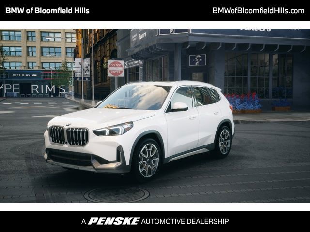 2026 BMW X1 28i's photo