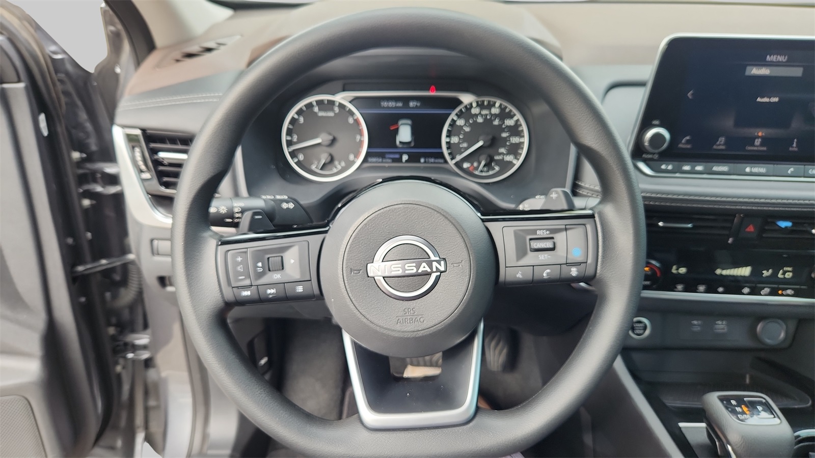 2023 Nissan Rogue SV photo 12