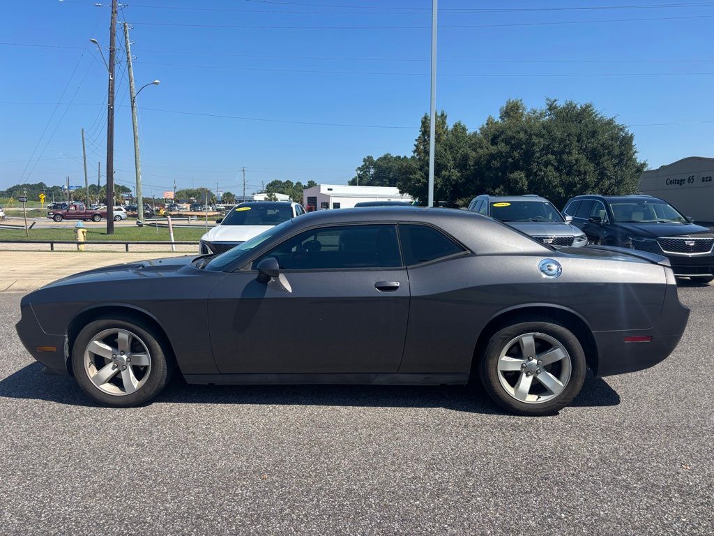 2013 Dodge Challenger SXT Plus photo 7