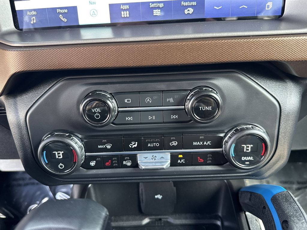2023 Ford Bronco Outer Banks photo 16