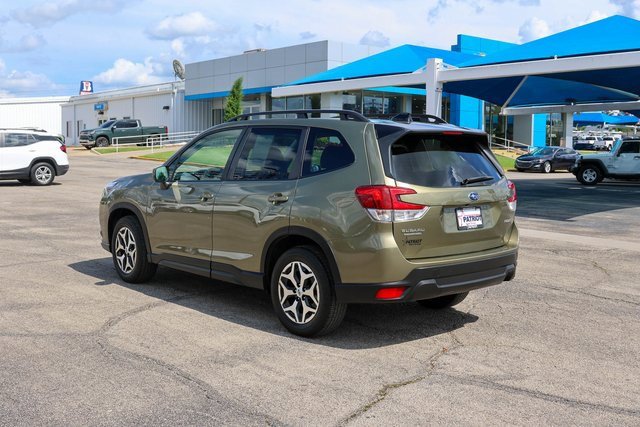 2024 Subaru Forester Premium Base photo 5