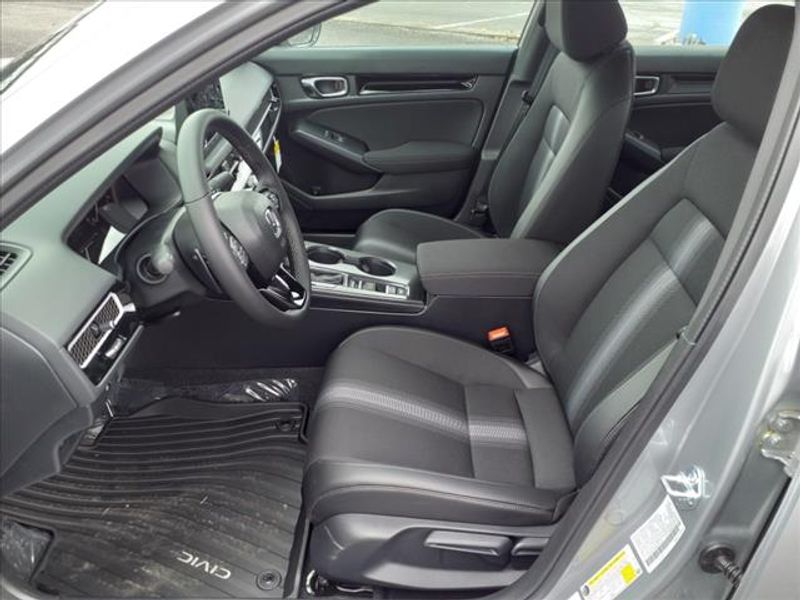 2025 Honda Civic Hybrid Sport photo 3