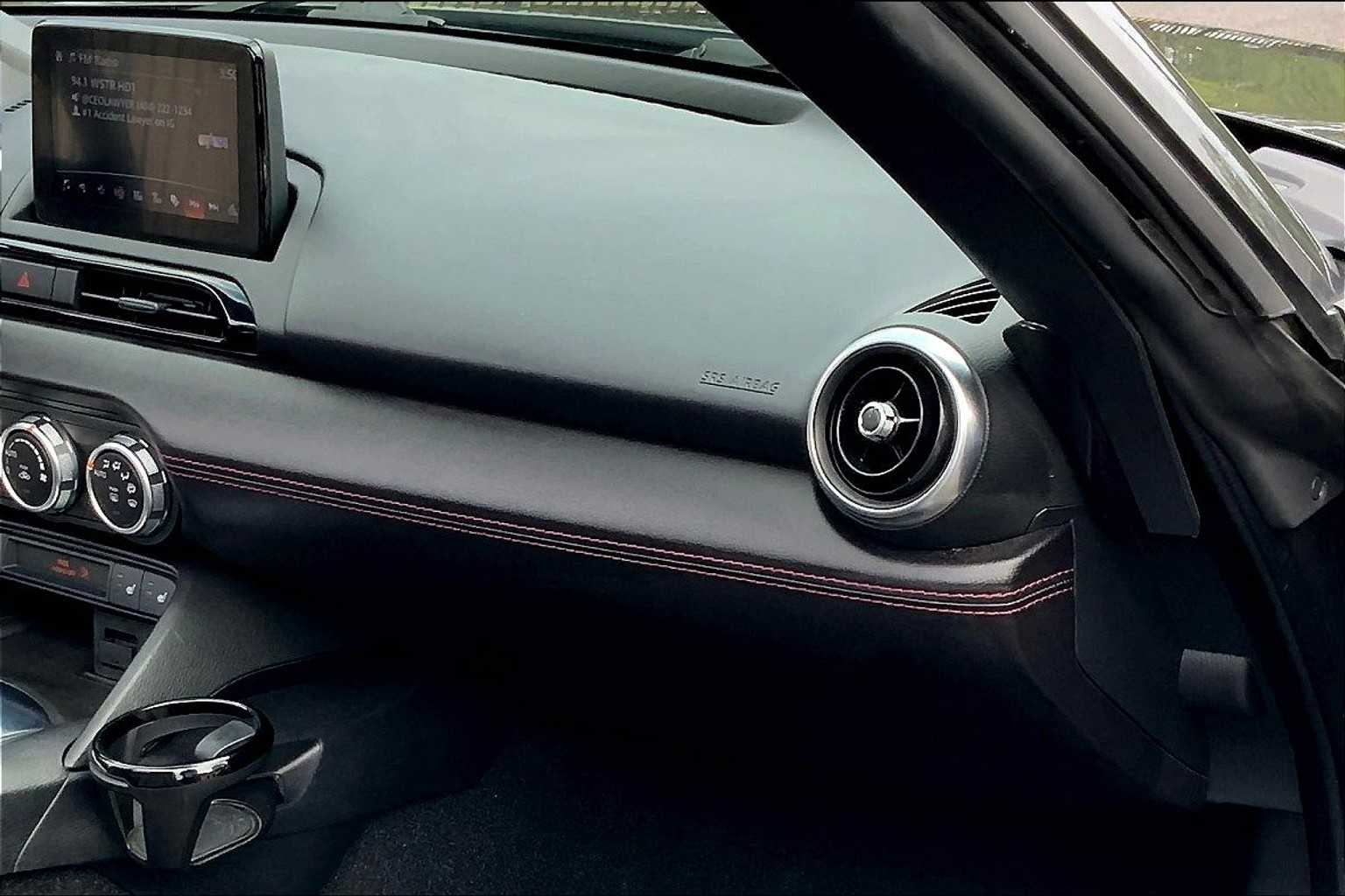 2019 Mazda MX-5 Miata Miata RF Grand Touring photo 15