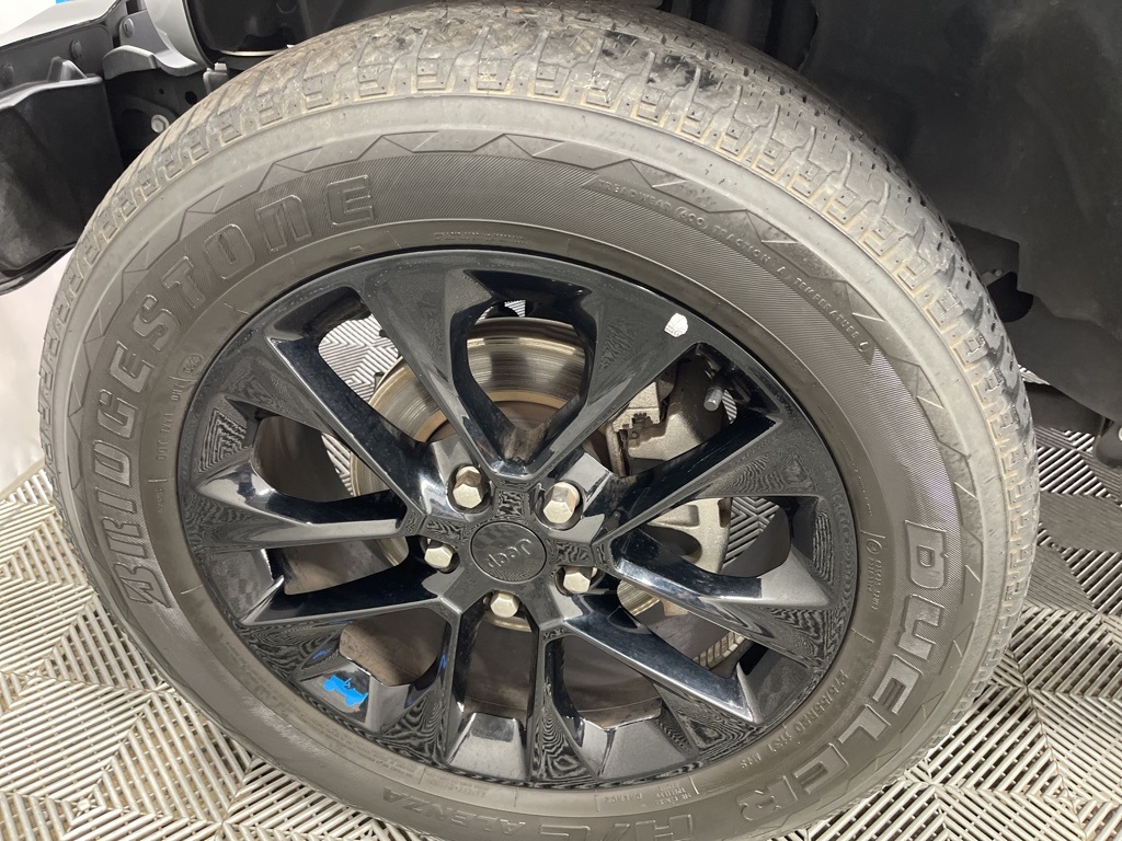 2023 Jeep Wrangler Sahara 4xe photo 31
