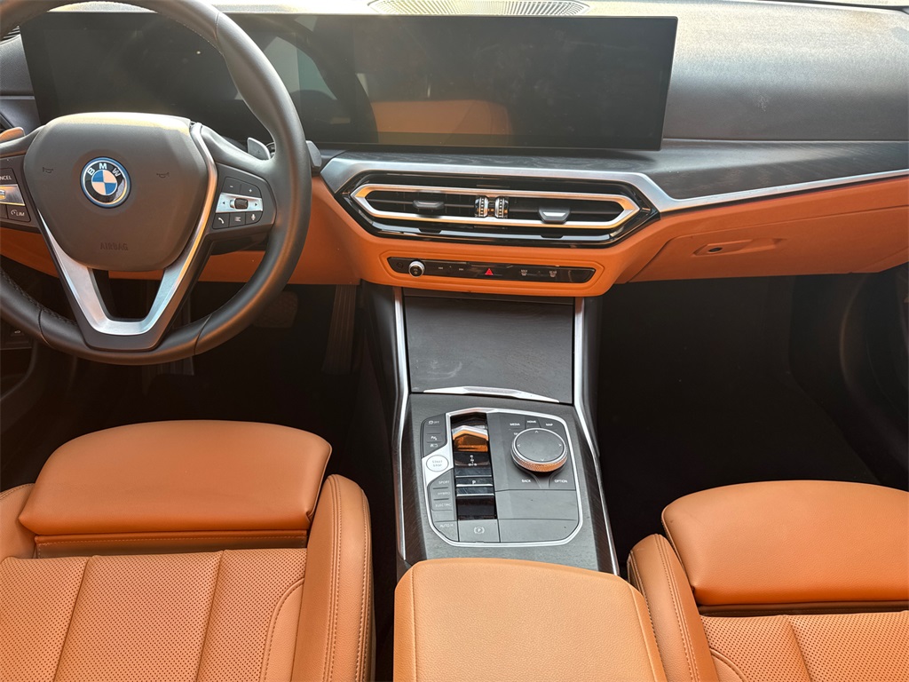 2023 Bmw 330e photo 24