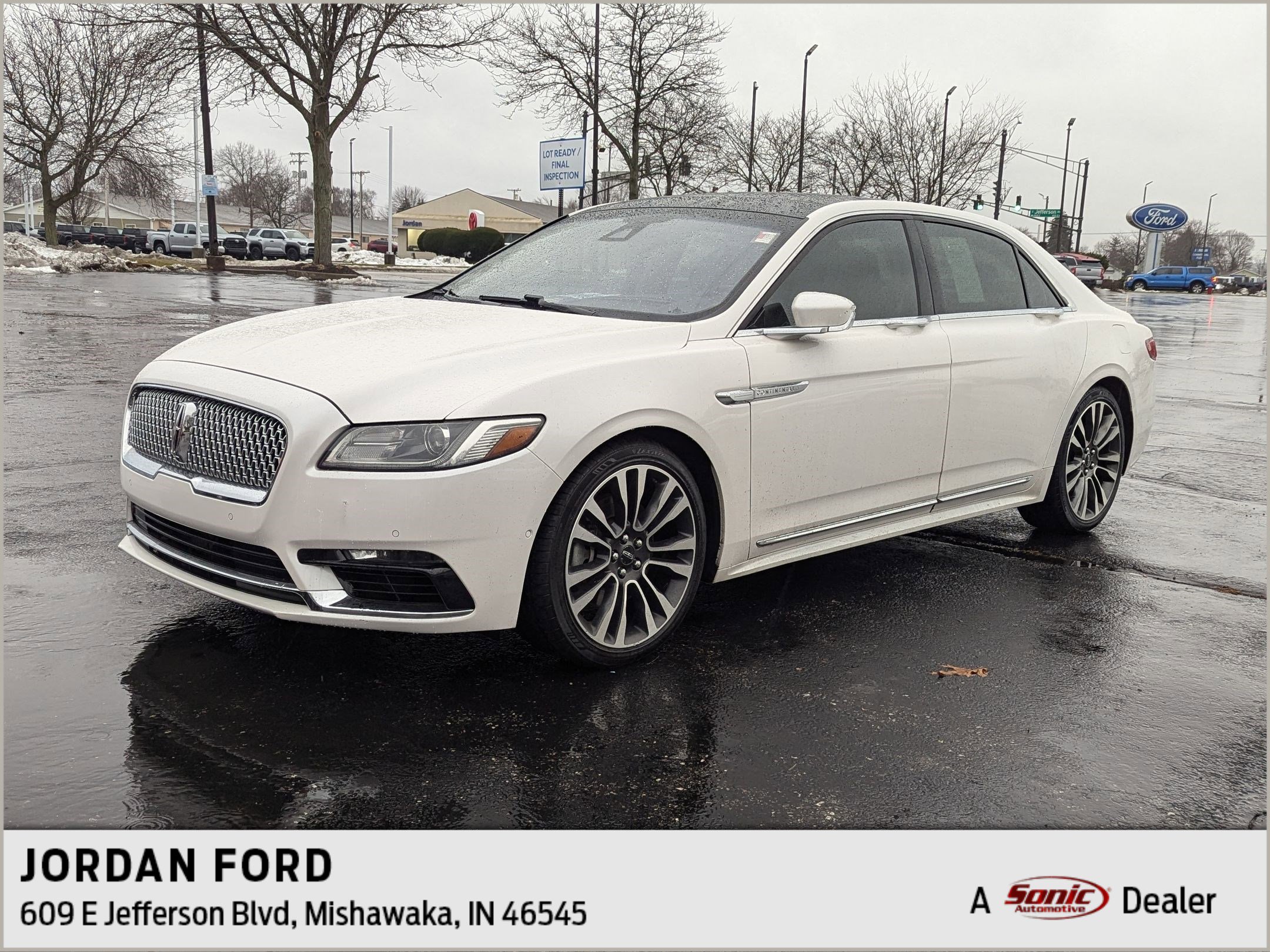 2019 Lincoln Continental Reserve's photo