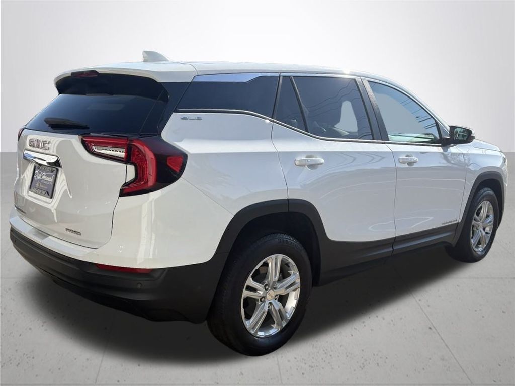 2022 Gmc Terrain SLE photo 7