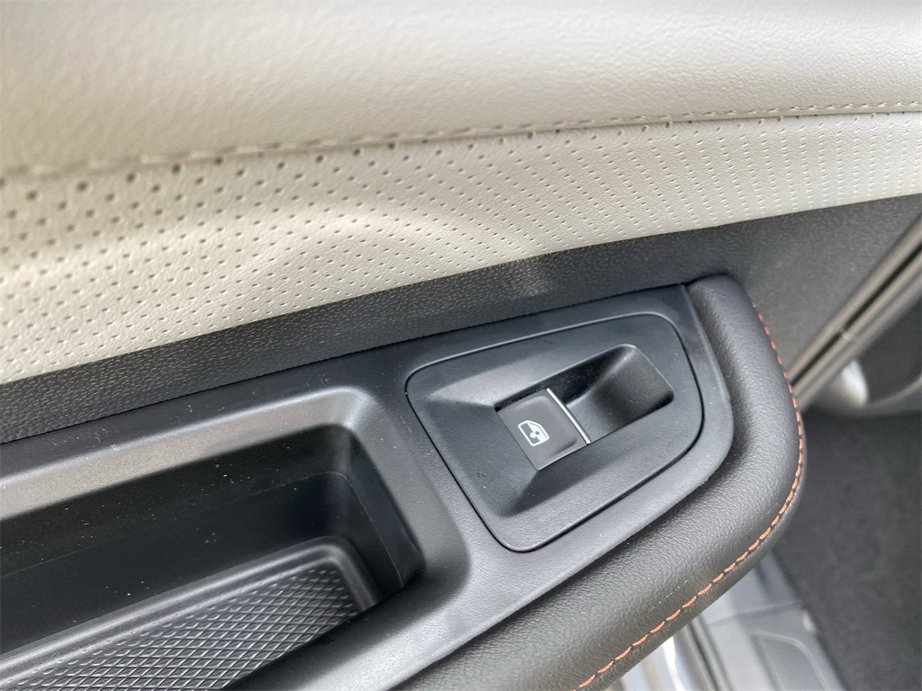 2025 Volkswagen Atlas Peak Edition SE photo 36