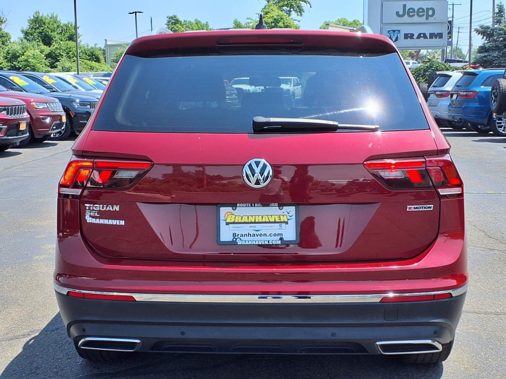 2019 Volkswagen Tiguan SEL R-Line photo 2
