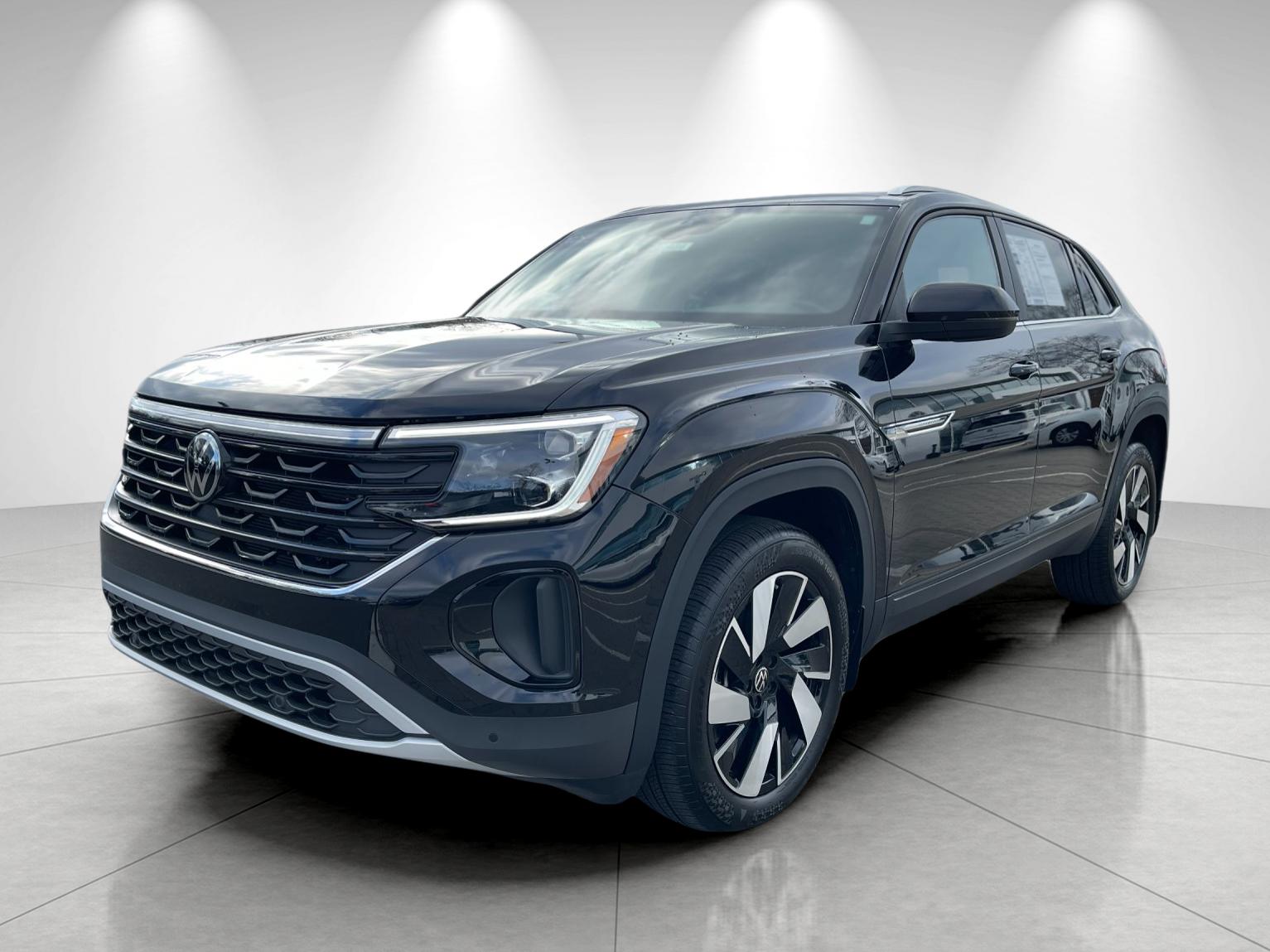 2025 Volkswagen Atlas Cross Sport SE w/Tech's photo