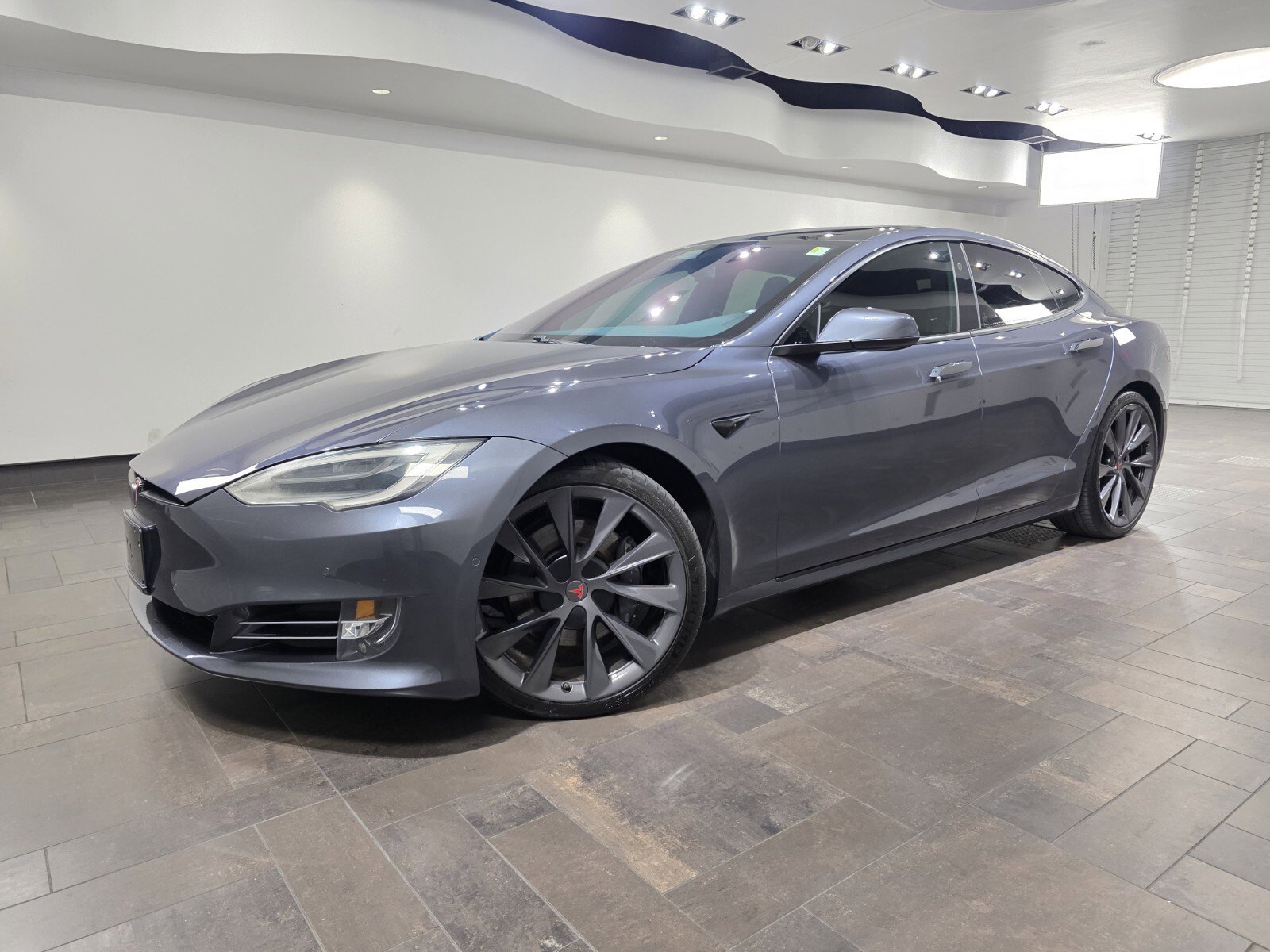 2020 Tesla Model S Long Range