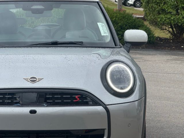 2026 Mini Cooper 2 Door Hardtop Iconic photo 8