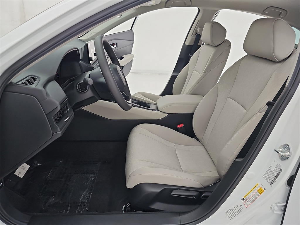 2025 Honda Accord LX photo 16