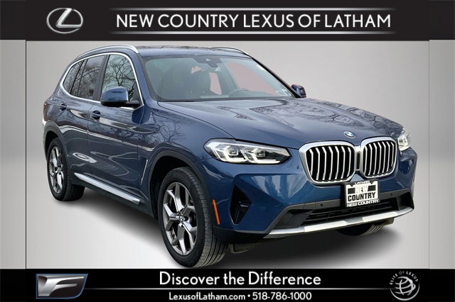 2022 BMW X3 30i's photo
