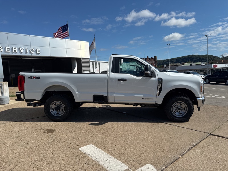 2025 Ford F-350 XL photo 8