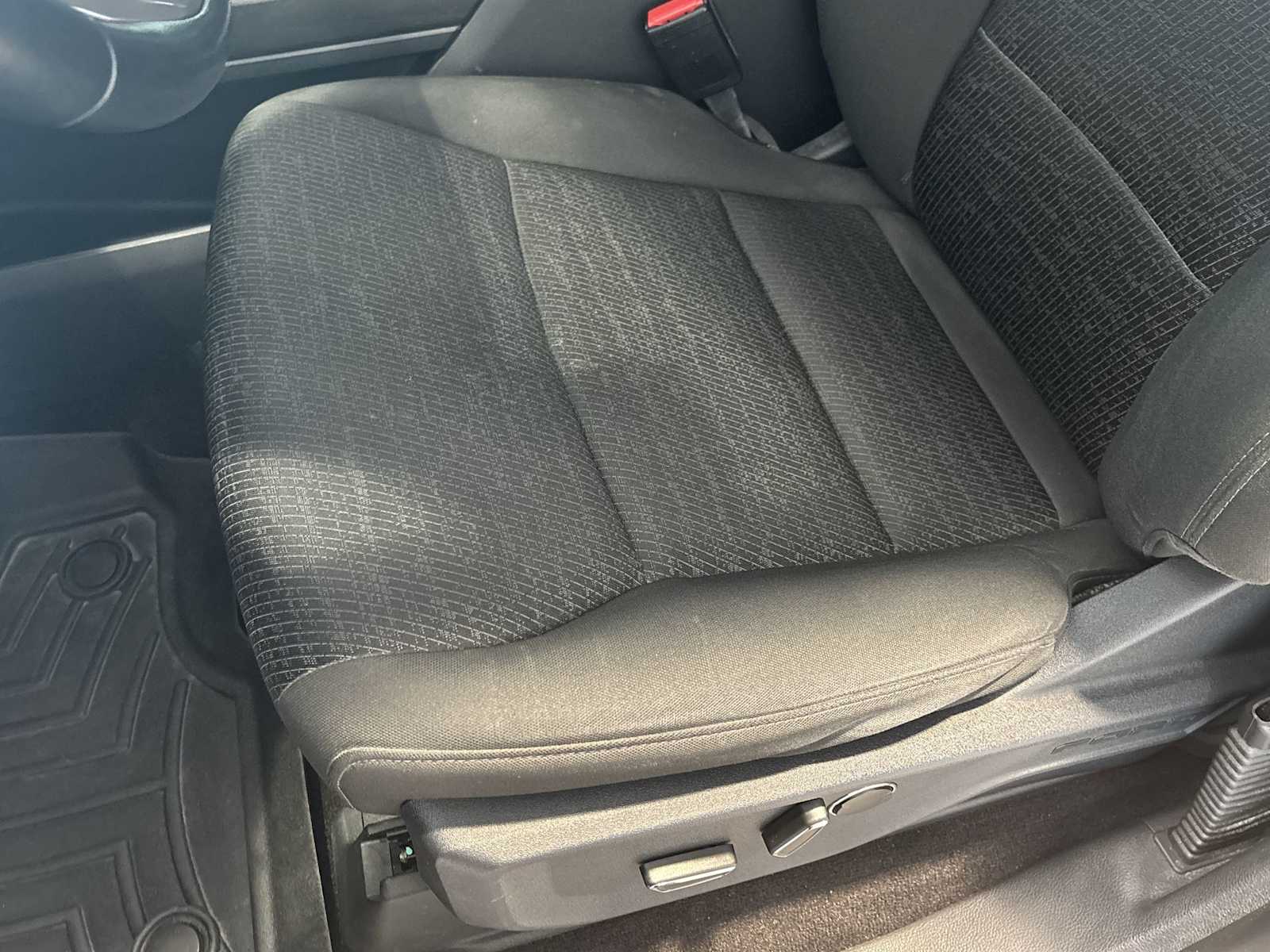2021 Ford F-150 XLT photo 16