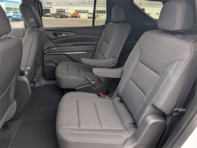2025 Chevrolet Traverse photo 12