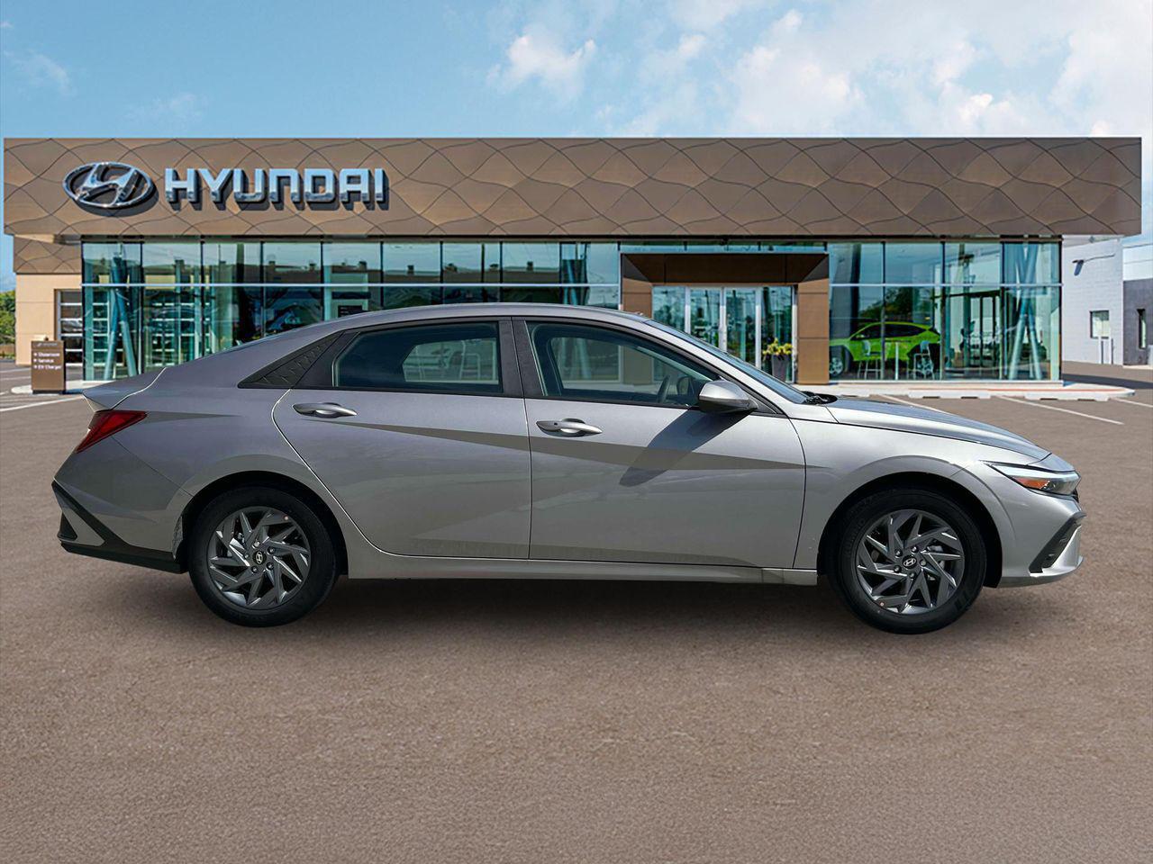 2025 Hyundai Elantra Hybrid Blue photo 9
