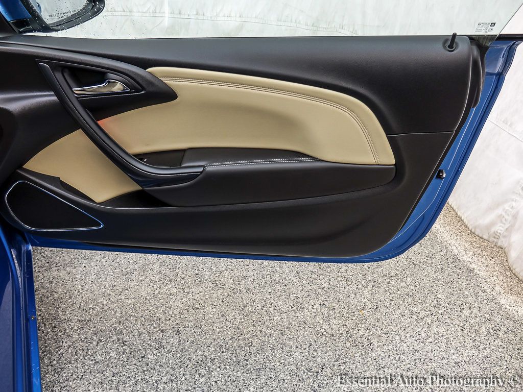 2017 BUICK CASCADA - Image 19