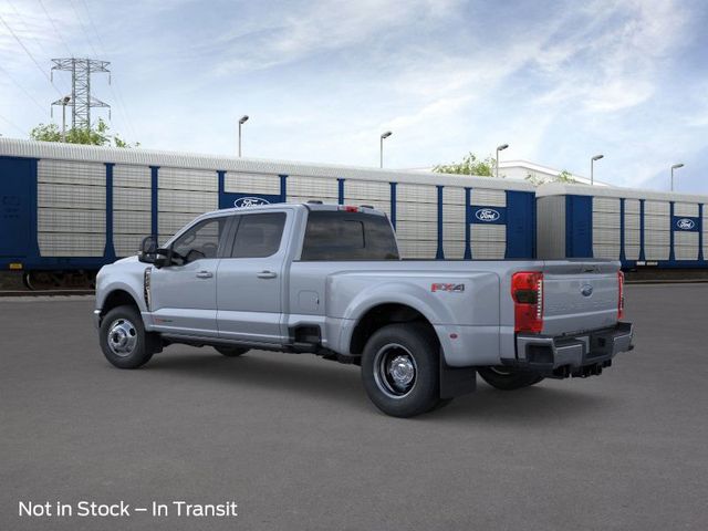 2025 Ford F-350 Lariat photo 3
