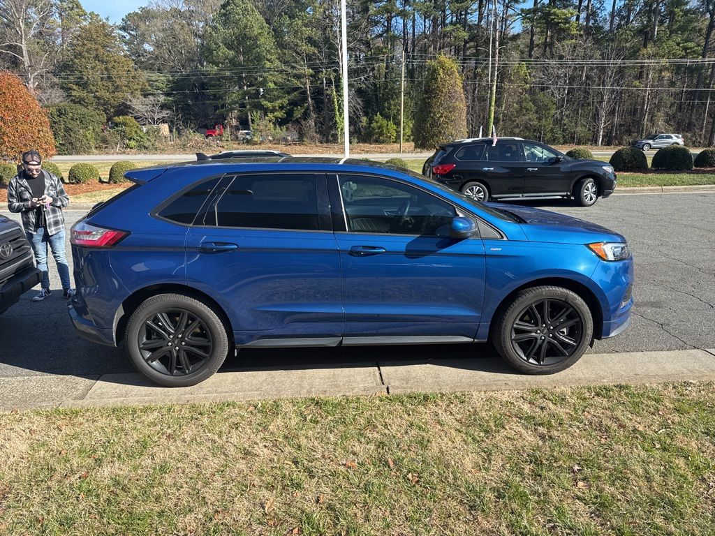 2024 Ford Edge ST-Line's photo