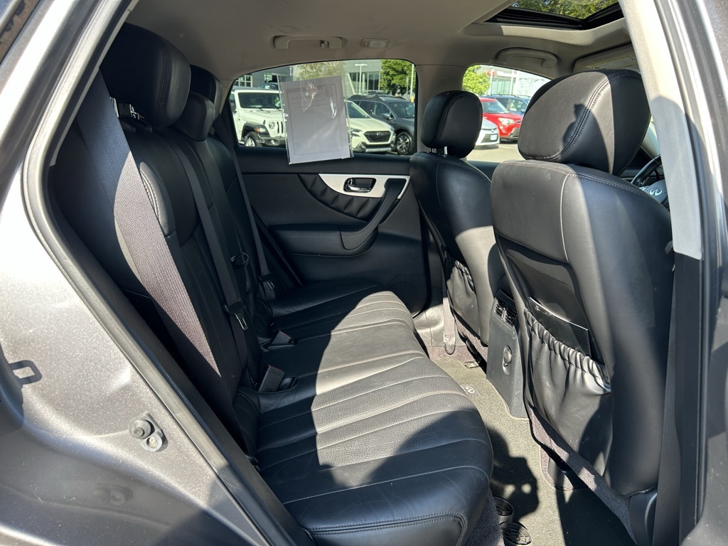 2013 Infiniti FX37 Base photo 27