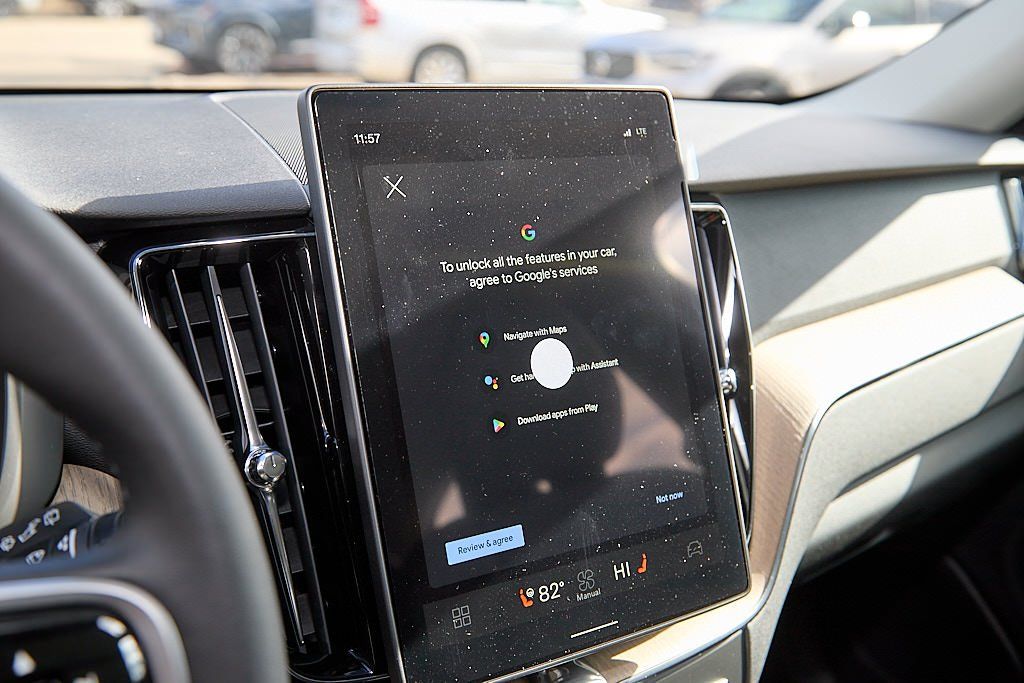 2026 VOLVO XC60 - Image 14