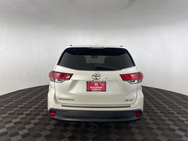 2019 Toyota Highlander Base photo 7