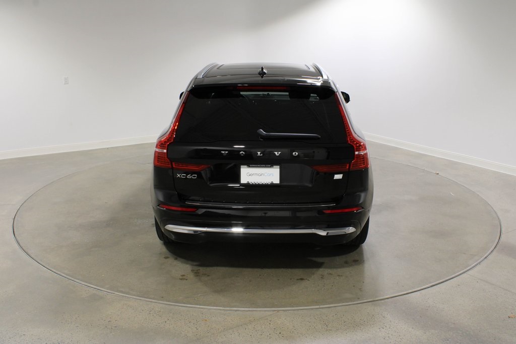 2022 Volvo XC60 Recharge Hybrid T8 Inscription photo 3