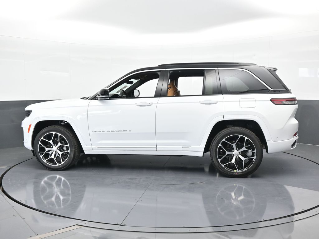 2025 Jeep Grand Cherokee Summit Reserve's photo