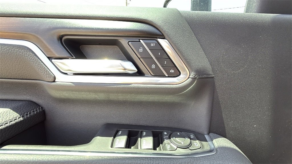 2025 Gmc Sierra HD Denali photo 15